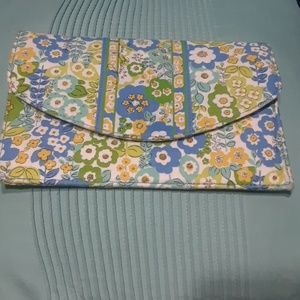 ***Vera Bradley English Meadow wallet